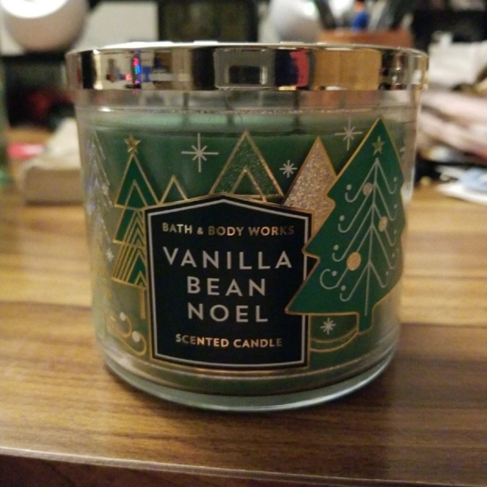 Vanilla bean noel candle